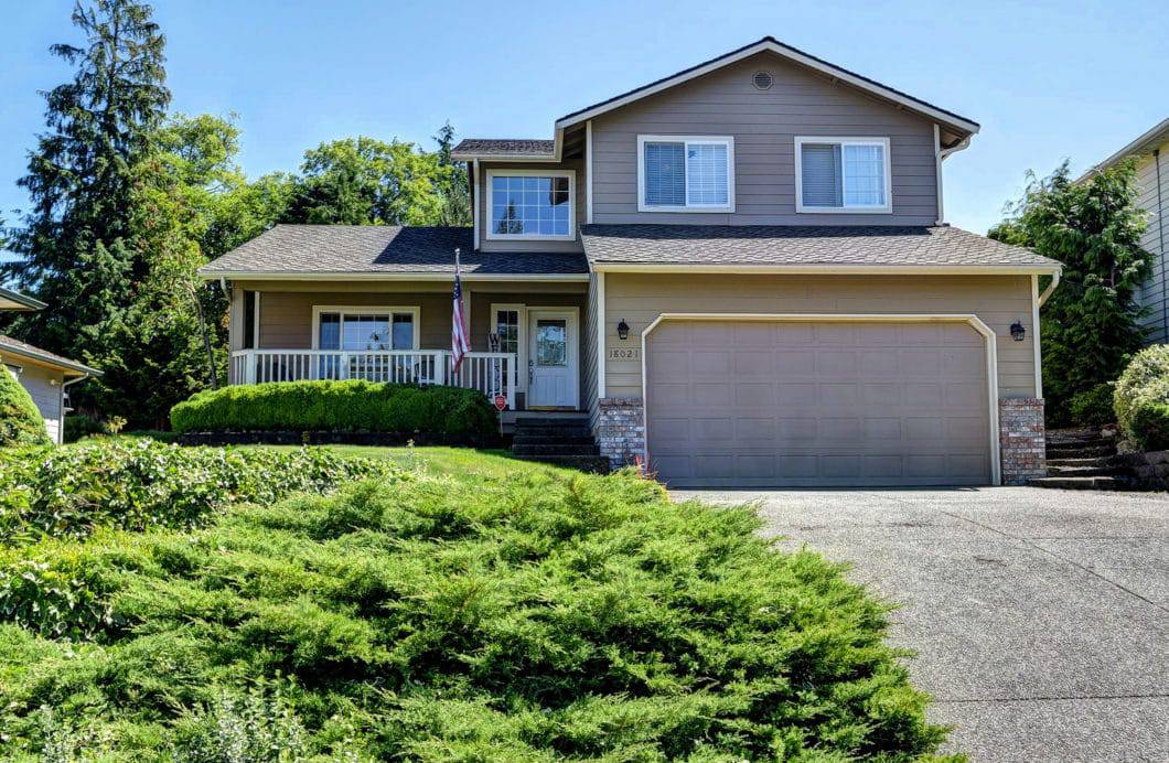 2 story house on gleneagle golf course