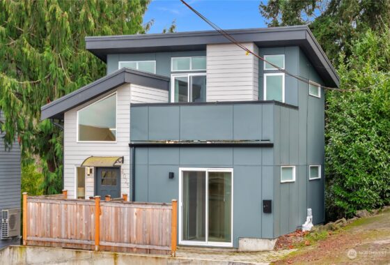 4025 Williams Avenue W Seattle Washington | The Madrona Group